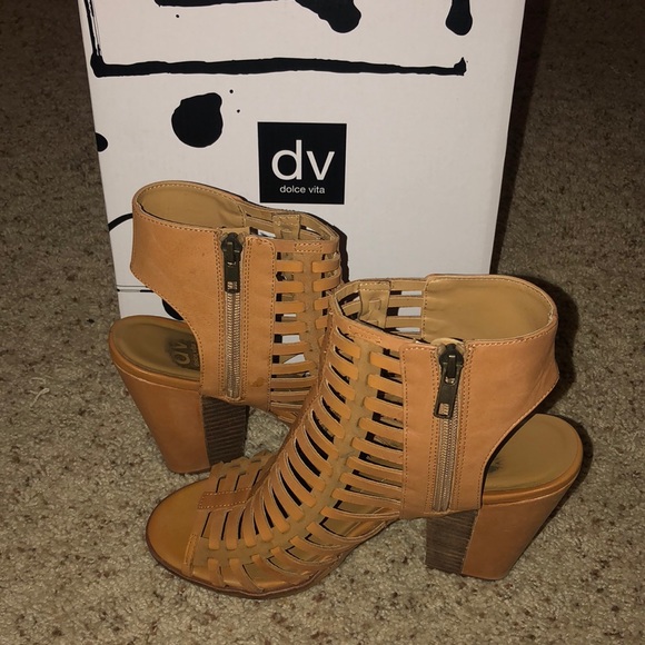 MOVING SALE! Dolce vita sandal heels - Picture 2 of 3